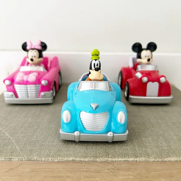 Disney Mickey Mouse Clubhouse & Friends Pull Back Toy Car Goofy, Minnie & Mickey - Picture 10 of 15